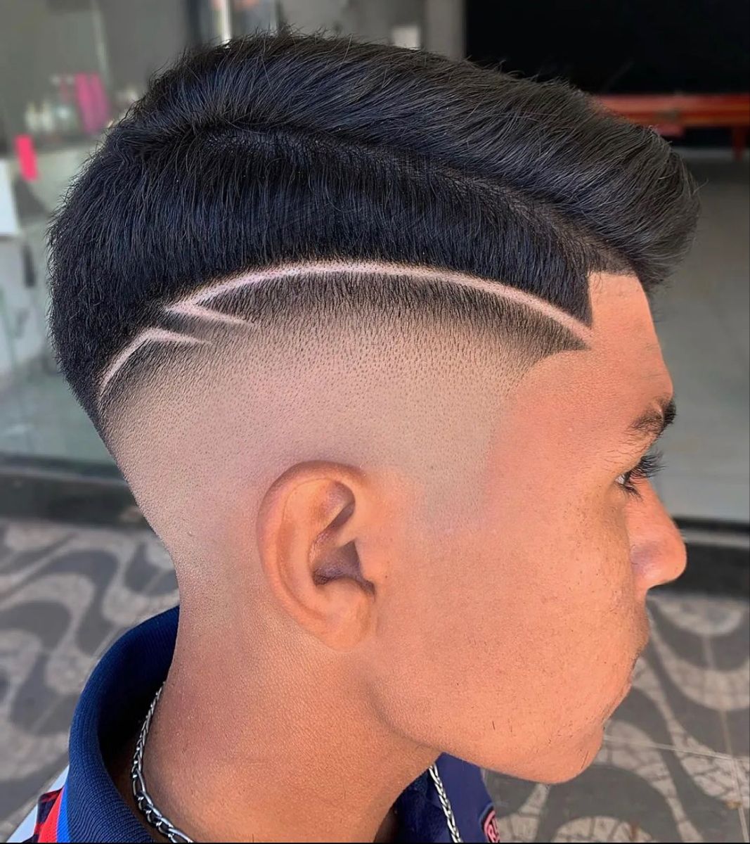 Buzz Cut con Líneas